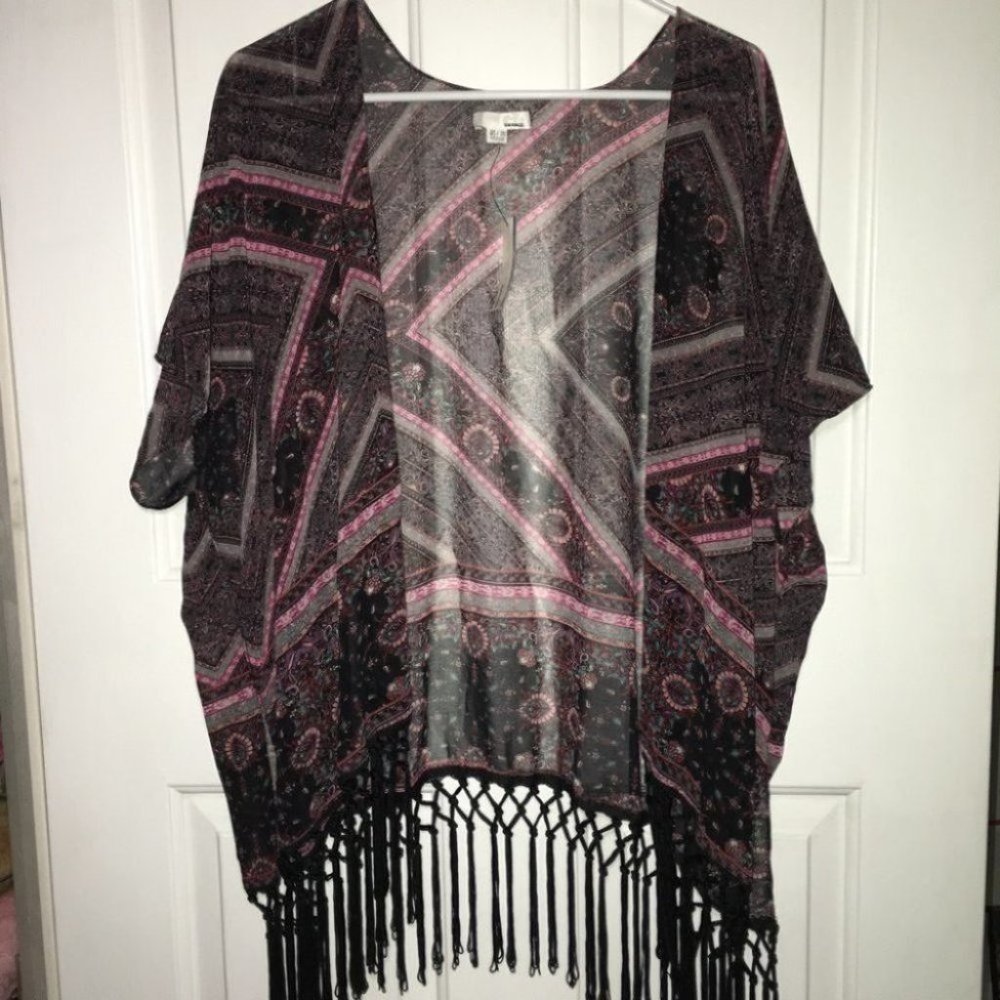 Garage Sheer Paisley Floral Fringe Kimono